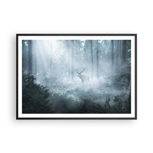 Poster in cornice nera - Un cervo in una fitta foresta avvolto nella nebbia mattutina - 100x70cm - Passeggiata mattutina sulle sue terre - Decorazione murale moderna per soggiorno e camera da letto ARTTOR