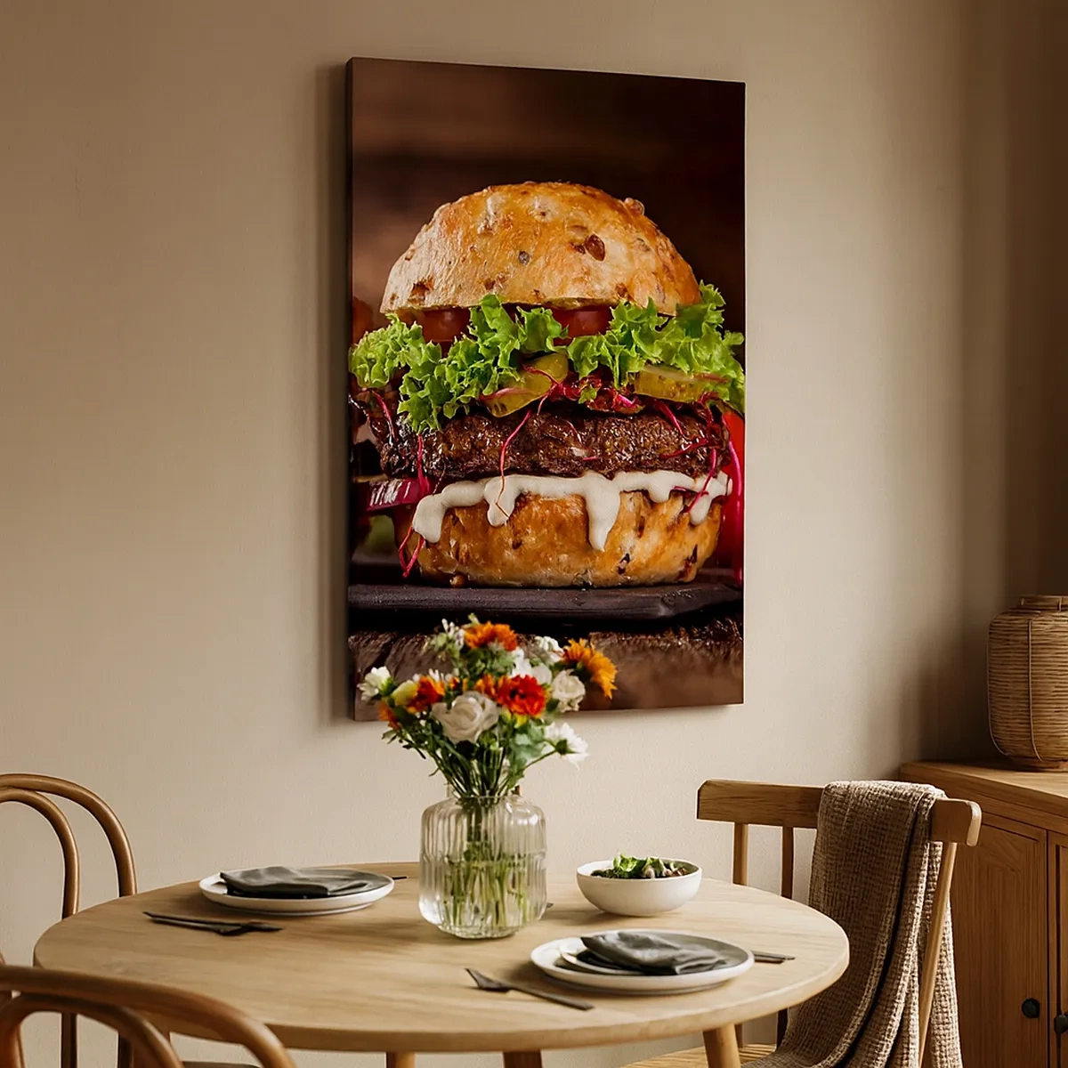 Quadro su tela - Stampe su Tela - Appetitosi hamburger con verdure e salsa - 50x70cm - American dream - Decorazione murale moderna per soggiorno e camera da letto ARTTOR