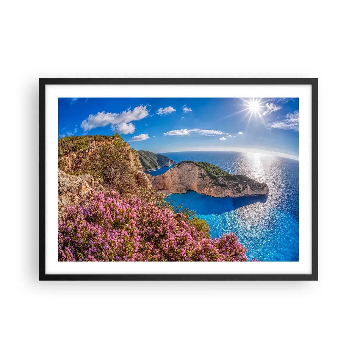 Poster in cornice nera - Una scogliera con fiori, un mare turchese e un soleggiato paesaggio greco - 70x50cm - Le mie grosse vacanze greche - Decorazione murale moderna per soggiorno e camera da letto ARTTOR