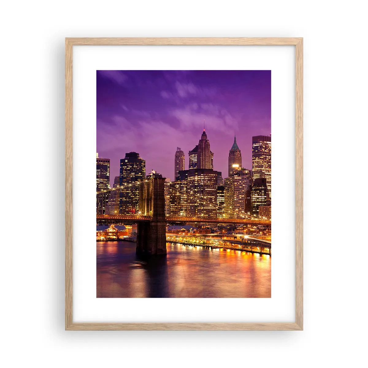 Poster in cornice rovere chiaro - Manhattan in viola e oro - 40x50 cm