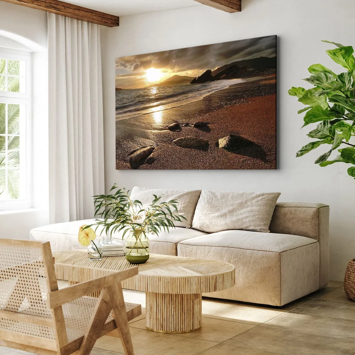 Quadro su tela - Stampe su Tela - Spiaggia al tramonto con pietre sulla riva - 100x70cm - Seguendo il sole verso le colline - Decorazione murale moderna per soggiorno e camera da letto ARTTOR