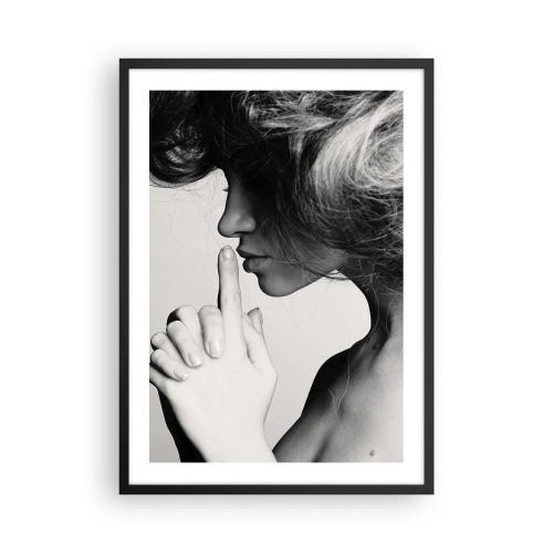 Poster in cornice nera - Ritratto di una donna che fa un gesto di silenzio - 50x70cm - Ascoltando se stessa - Decorazione murale moderna per soggiorno e camera da letto ARTTOR