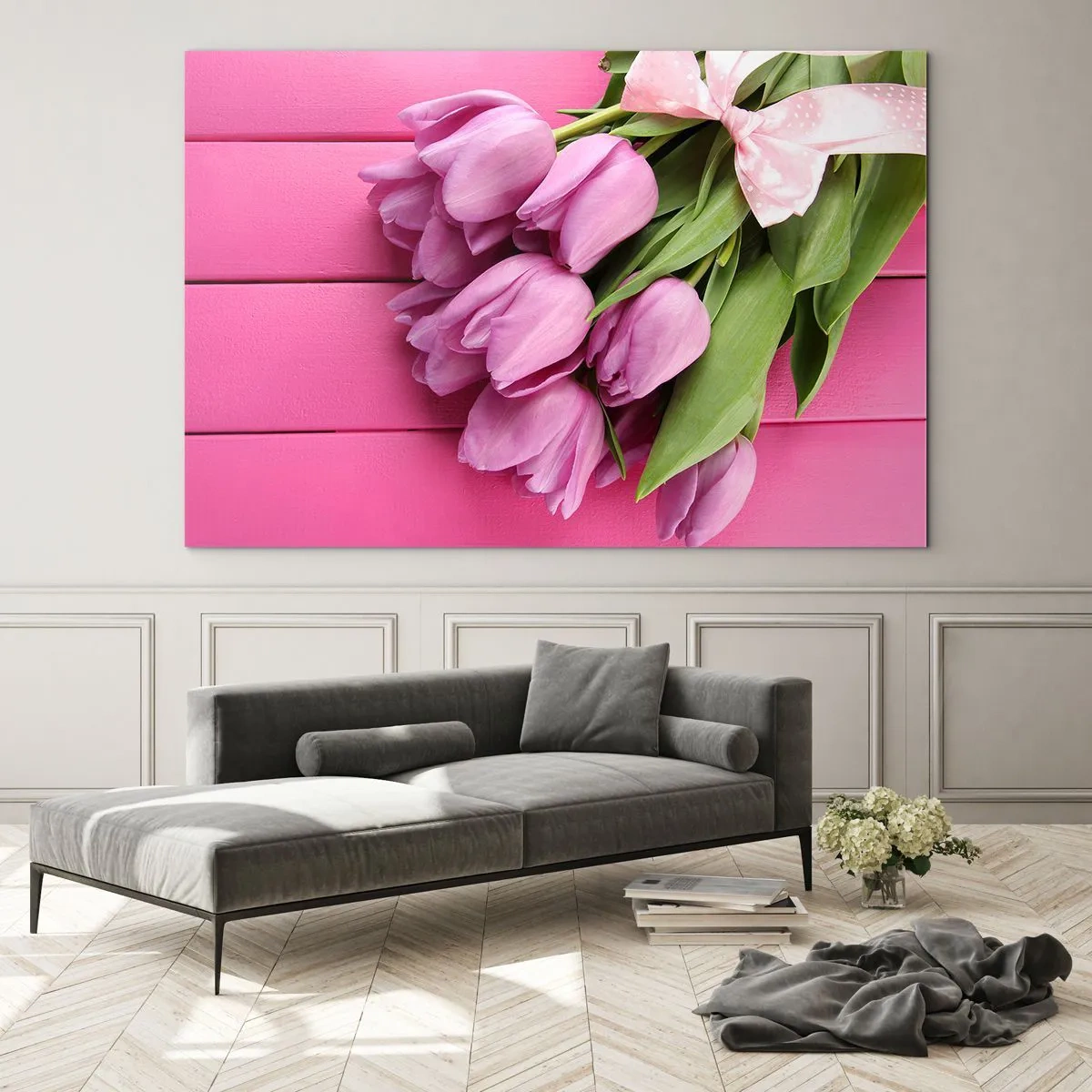 Quadro su vetro - Un mazzo di tulipani rosa su uno sfondo di legno - 70x50cm - Proprio per te - Decorazione murale moderna per soggiorno e camera da letto ARTTOR