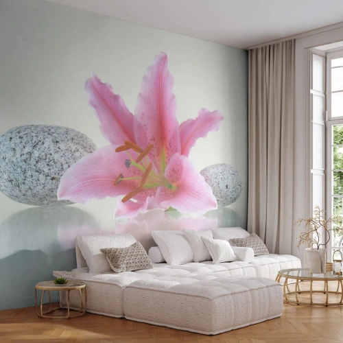 Fotomurale su misura Adesiva Deluxe Sticker - Studio in rosa, grigio e bianco - Fiori, Giglio, Pietre