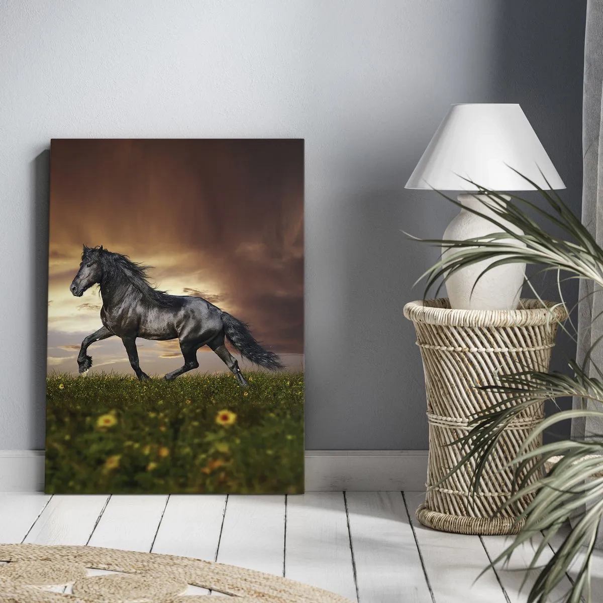 Quadro su tela - Stampe su Tela - Un cavallo nero che galoppa contro il sole al tramonto - 50x70cm - Il principe nero - Decorazione murale moderna per soggiorno e camera da letto ARTTOR