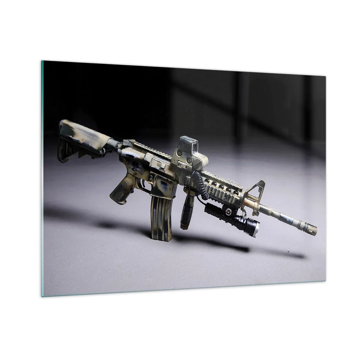 Quadro su vetro - Un fucile moderno su uno sfondo scuro con un accento industriale - 100x70cm - Sempre minaccioso - Decorazione murale moderna per soggiorno e camera da letto ARTTOR