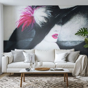 Fotomurali Standard Eco - Donna elegante con un grande cappello con una piuma - 100x70cm - Sempre un mistero - Decorazione murale moderna per soggiorno e camera da letto ARTTOR