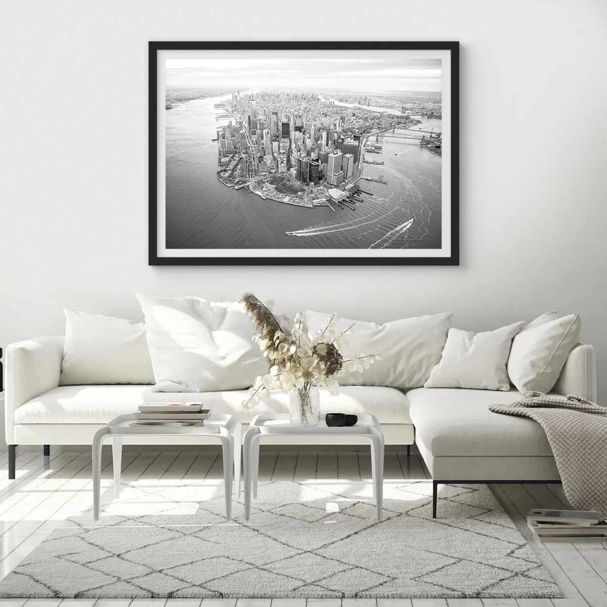 Poster in cornice nera - Vista aerea di Manhattan in bianco e nero - 70x50cm - Come non amarla? - Decorazione murale moderna per soggiorno e camera da letto ARTTOR