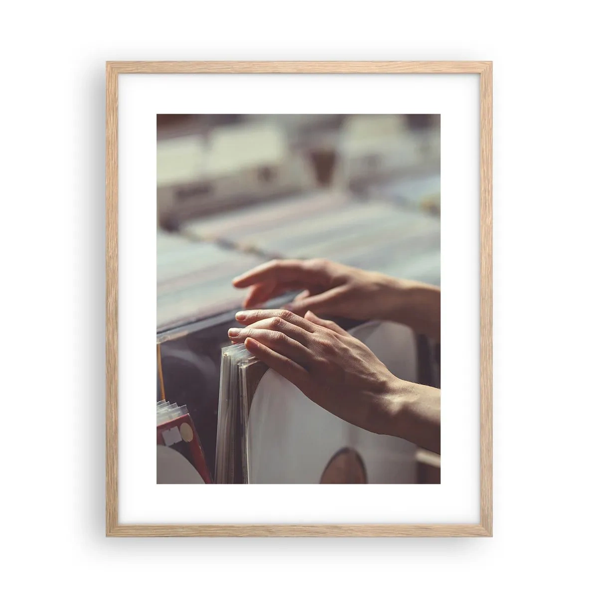 Poster in cornice rovere chiaro - Alla ricerca di emozioni - 40x50 cm
