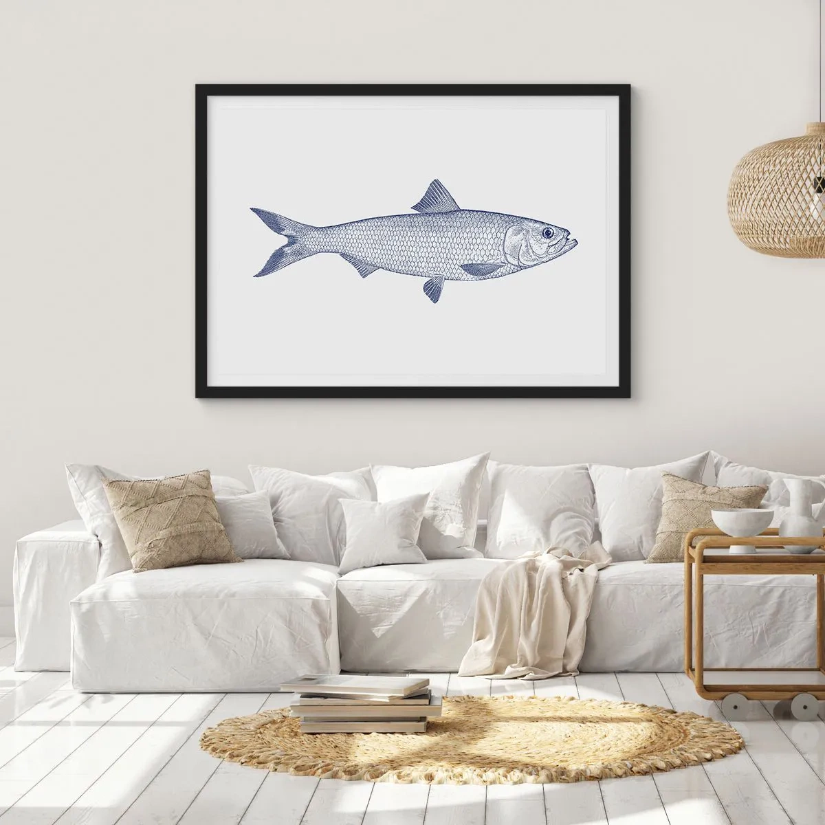 Poster in cornice nera - Illustrazione di un pesce nei toni del blu su uno sfondo chiaro - 70x50cm - Un saluto dai mari del nord - Decorazione murale moderna per soggiorno e camera da letto ARTTOR