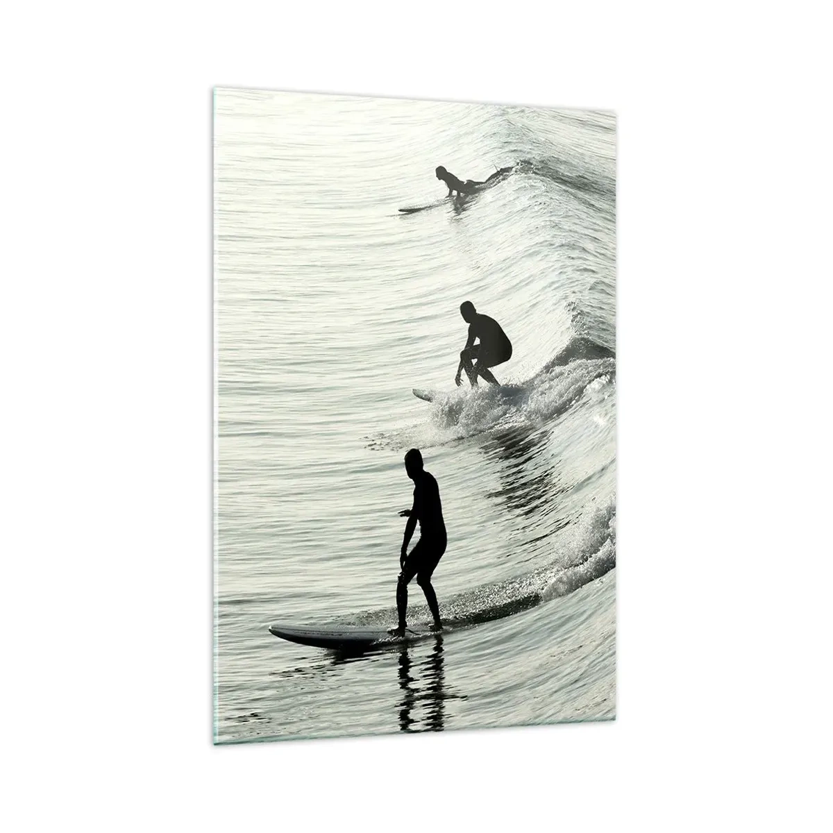 Quadro su vetro - Surfisti sulle onde in uno scatto monocromatico - 70x100cm - Onde all'incontro - Decorazione murale moderna per soggiorno e camera da letto ARTTOR