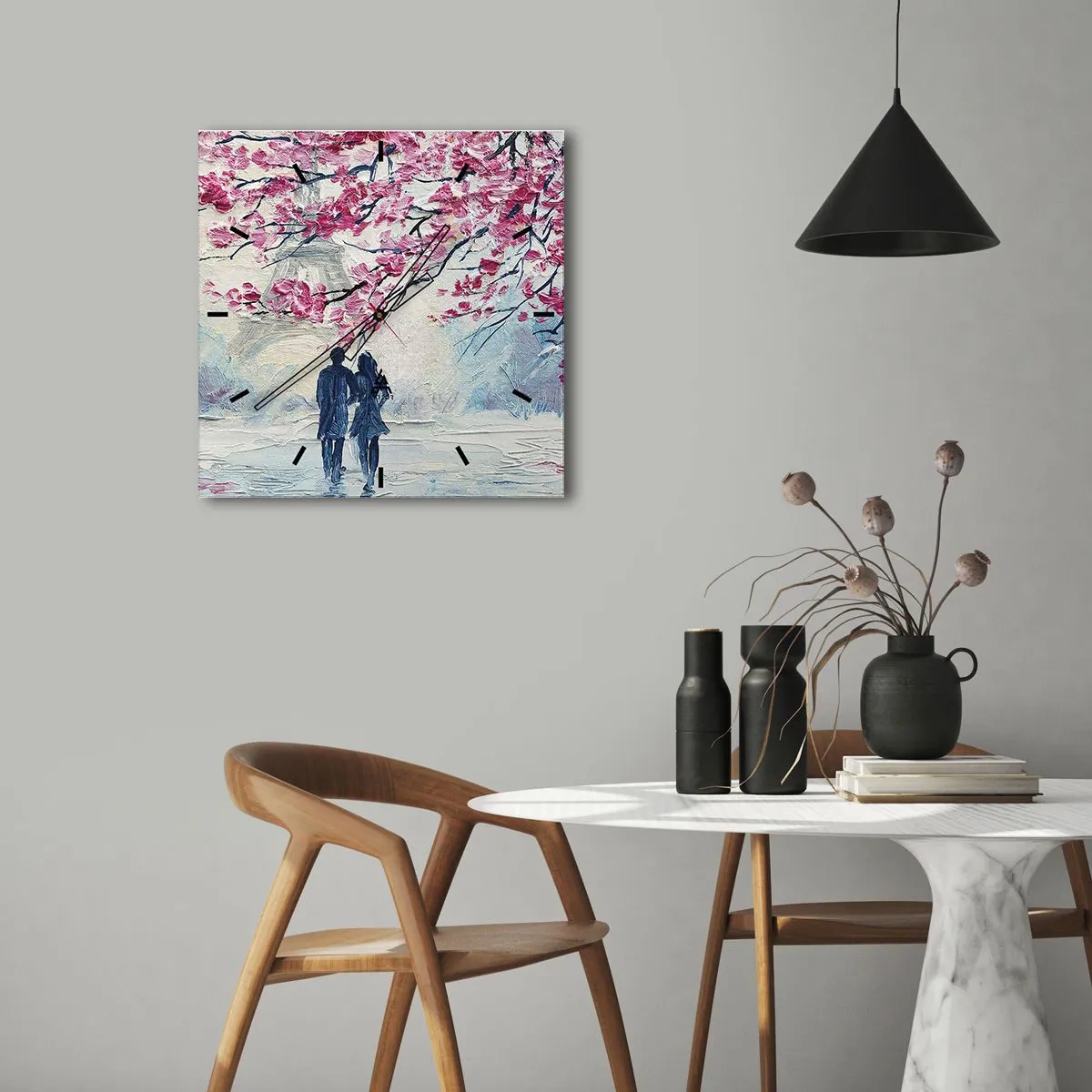 Orologio da parete - Orologio in Vetro - Una coppia sotto alberi rosa in fiore in un ambiente romantico - 30x30cm - Passeggiata romantica - Decorazione murale moderna per soggiorno e camera da letto ARTTOR