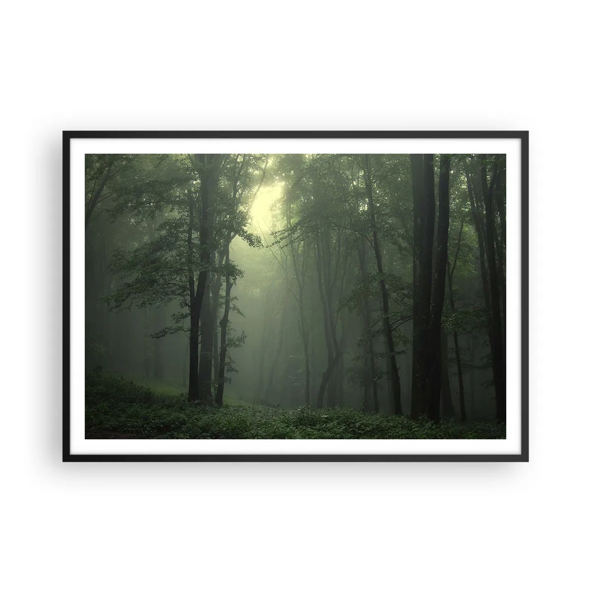Poster in cornice nera - Una foresta verde al mattino avvolta in una delicata nebbia - 100x70cm - Prima che si svegli - Decorazione murale moderna per soggiorno e camera da letto ARTTOR