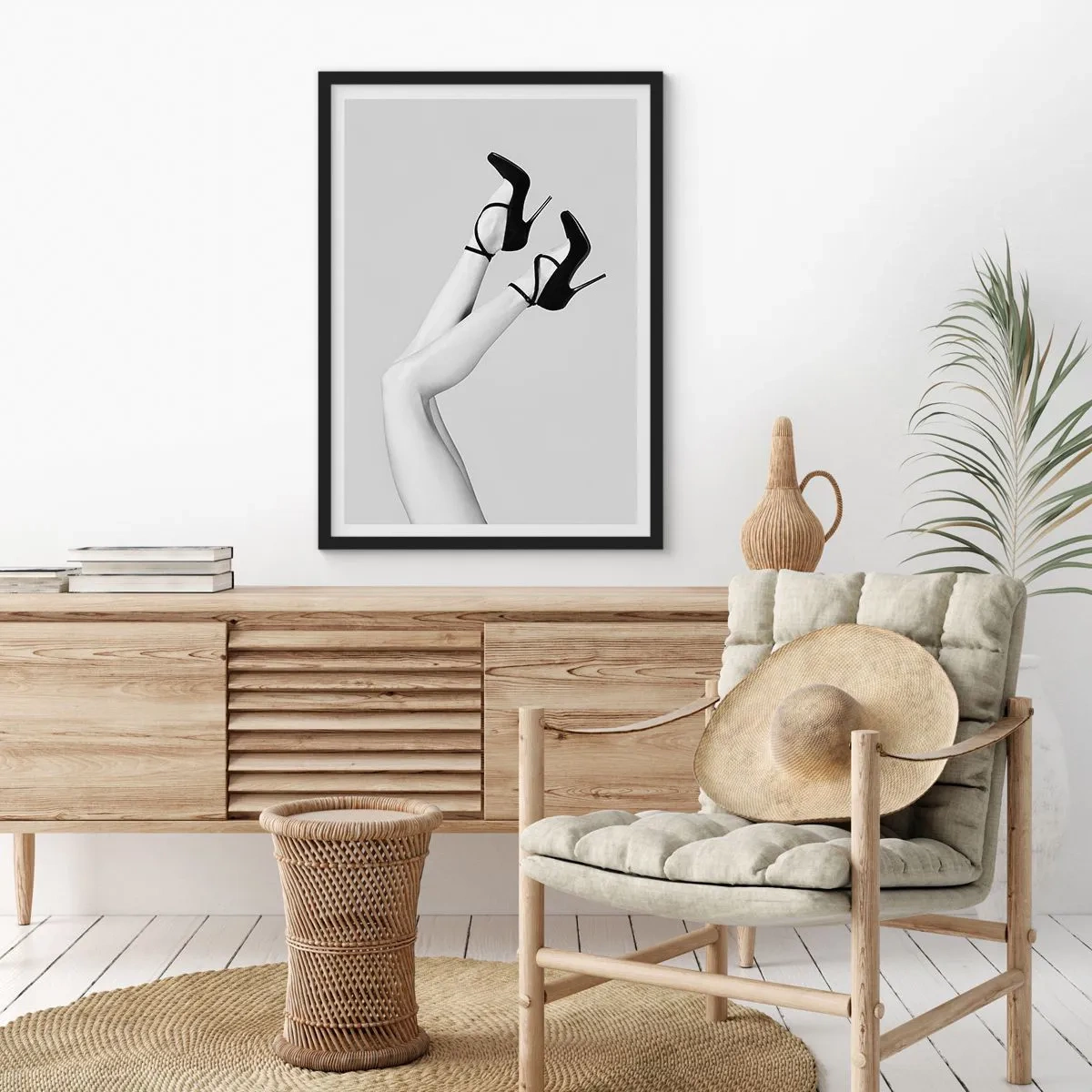 Poster in cornice nera - Gambe eleganti con tacchi alti neri - 50x70cm - Sottosopra - Decorazione murale moderna per soggiorno e camera da letto ARTTOR