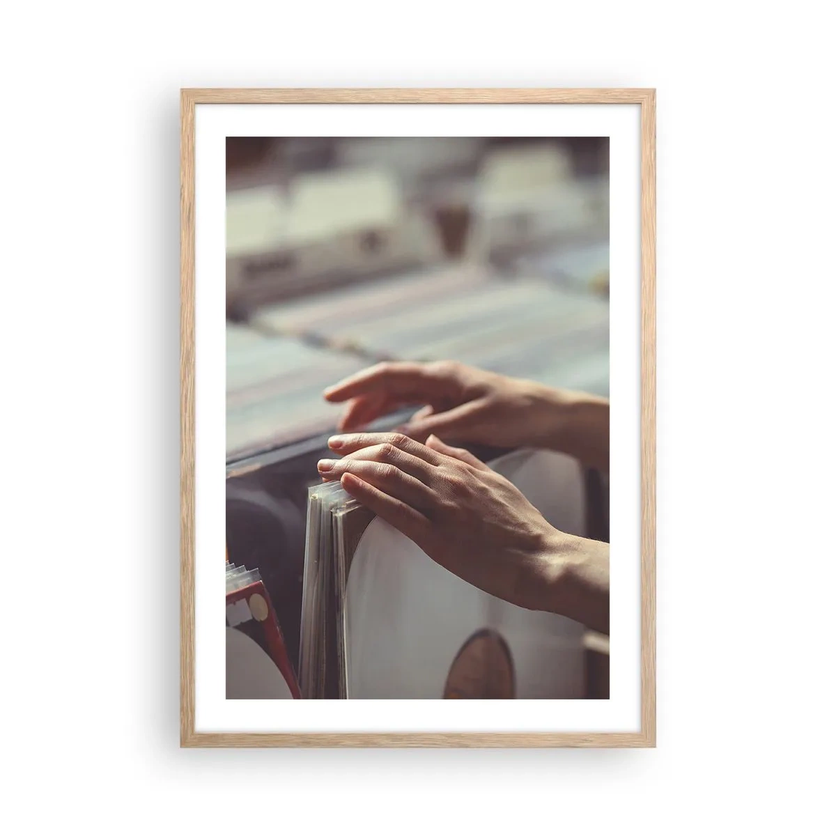 Poster in cornice rovere chiaro - Alla ricerca di emozioni - 50x70 cm
