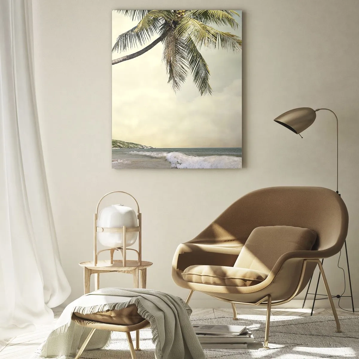 Quadro su vetro - Una spiaggia con palme sullo sfondo di un mare calmo - 70x100cm - Sogno tropicale - Decorazione murale moderna per soggiorno e camera da letto ARTTOR