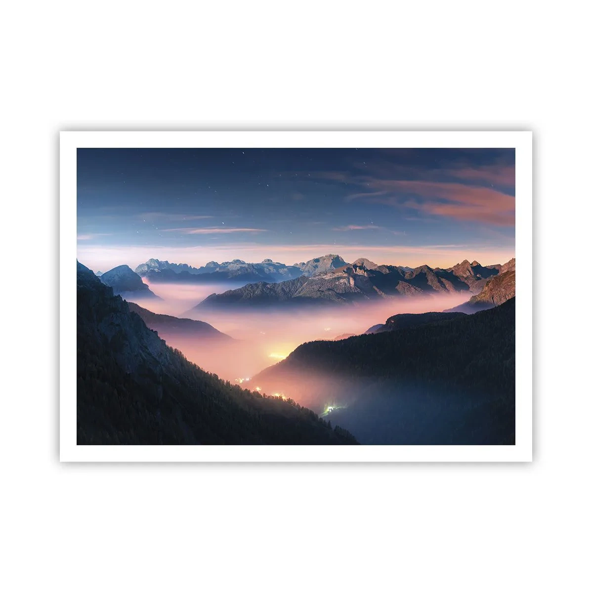 Poster - Un paesaggio montano con una valle piena di nebbia - 100x70cm - La luce nelle valli - Decorazione murale moderna per soggiorno e camera da letto ARTTOR