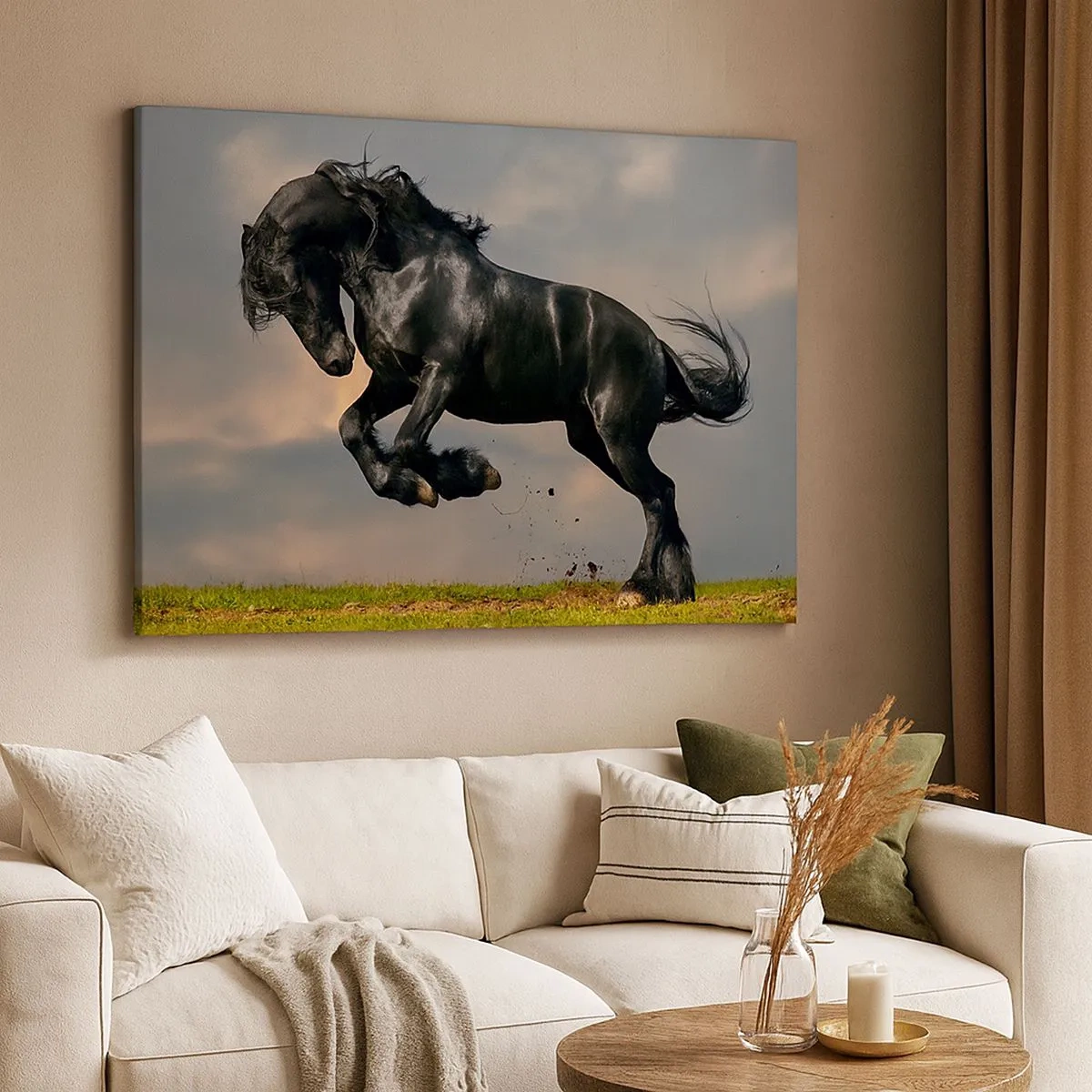 Quadro su tela - Stampe su Tela - Un cavallo oscuro in un salto dinamico contro il cielo - 70x50cm - Libero e bello - Decorazione murale moderna per soggiorno e camera da letto ARTTOR