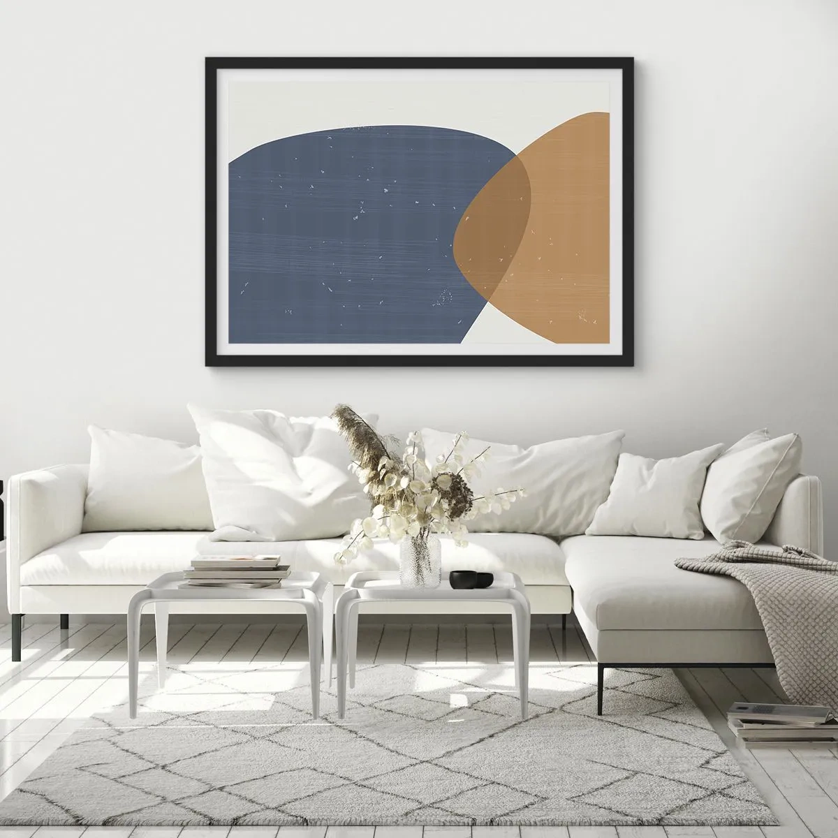 Poster in cornice nera - Una composizione geometrica minimalista nei toni del blu e dell'arancione. - 70x50cm - Ovali e influenze - Decorazione murale moderna per soggiorno e camera da letto ARTTOR