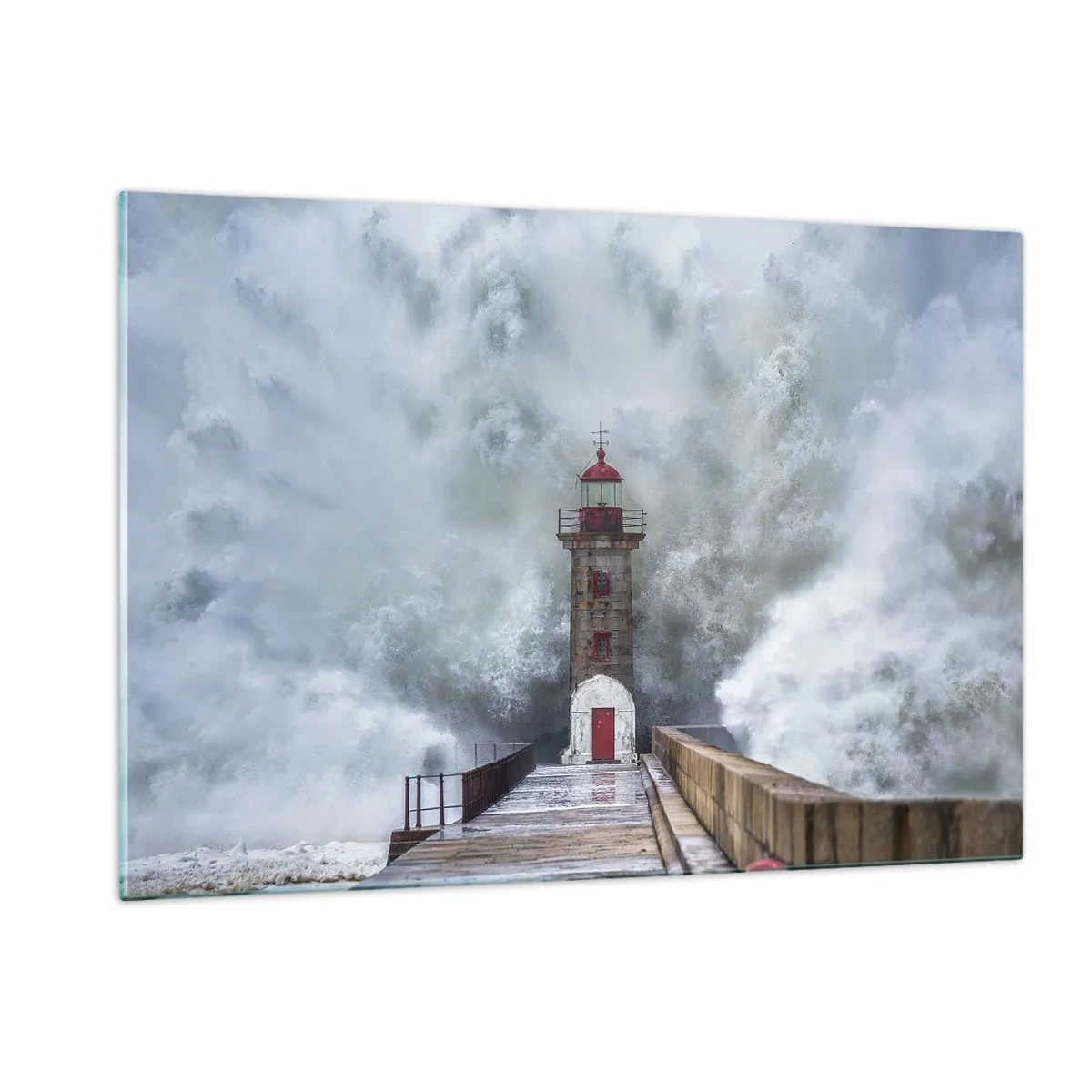 Quadro su vetro - Un faro viene colpito da un'onda potente. - 120x80cm - Fragore delle acque, rumore di tempesta - Decorazione murale moderna per soggiorno e camera da letto ARTTOR
