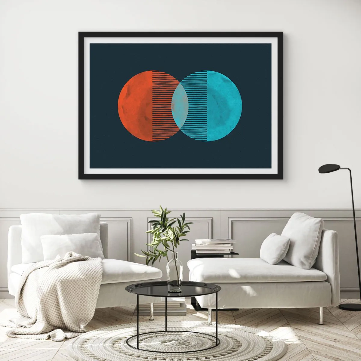 Poster in cornice nera - Due cerchi arancioni e blu su uno sfondo scuro - 100x70cm - Fantasia astronomica - Decorazione murale moderna per soggiorno e camera da letto ARTTOR