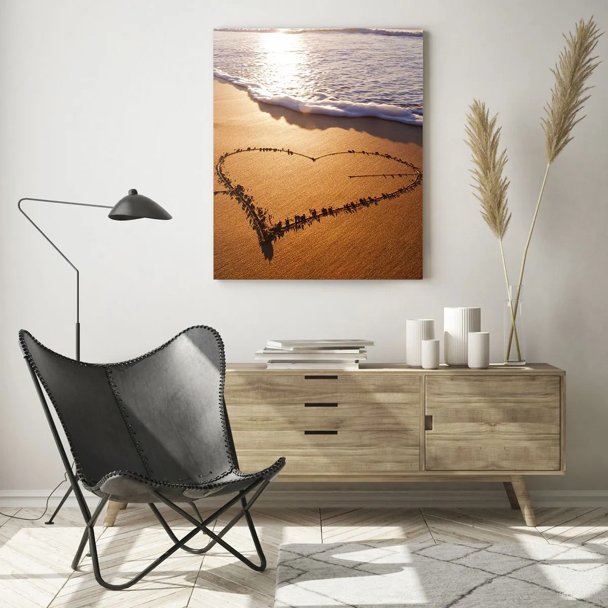 Quadro su vetro - Un cuore fatto di sabbia sulla spiaggia durante il tramonto - 70x100cm - Dichiarazione delle vacanze - Decorazione murale moderna per soggiorno e camera da letto ARTTOR