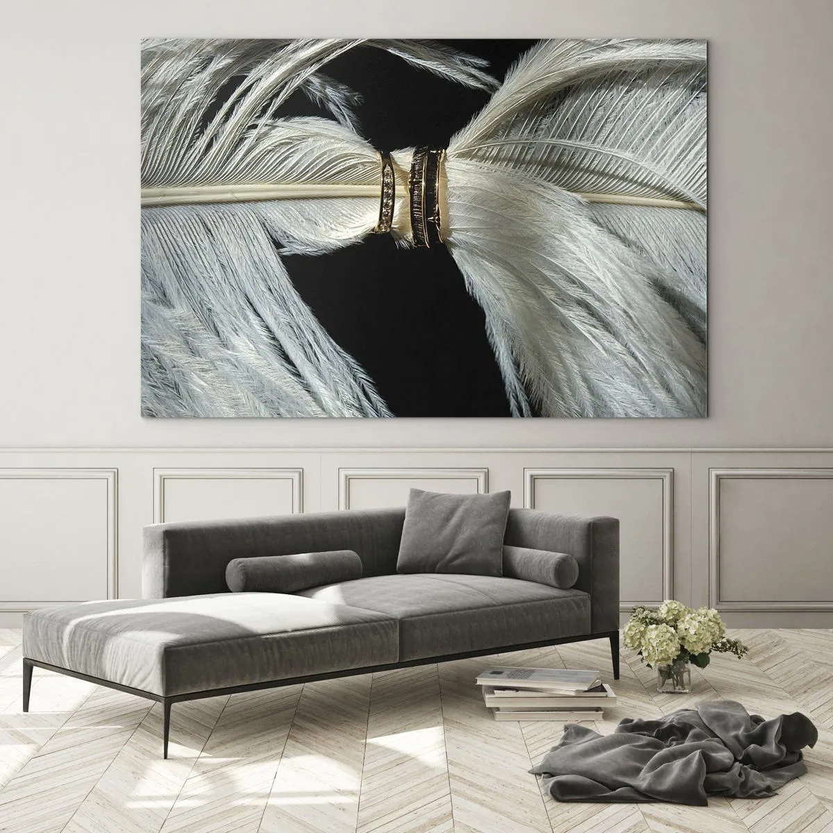 Quadro su vetro - Primo piano di fedi nuziali su piume bianche su sfondo nero - 120x80cm - ...e non ti lascerò... - Decorazione murale moderna per soggiorno e camera da letto ARTTOR