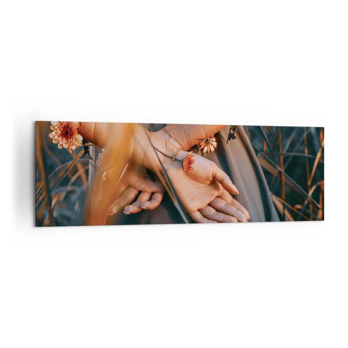 Quadro su tela - Stampe su Tela - Mani sensuali con fiori in un ambiente naturale - 160x50cm - Legata alla natura - Decorazione murale moderna per soggiorno e camera da letto ARTTOR