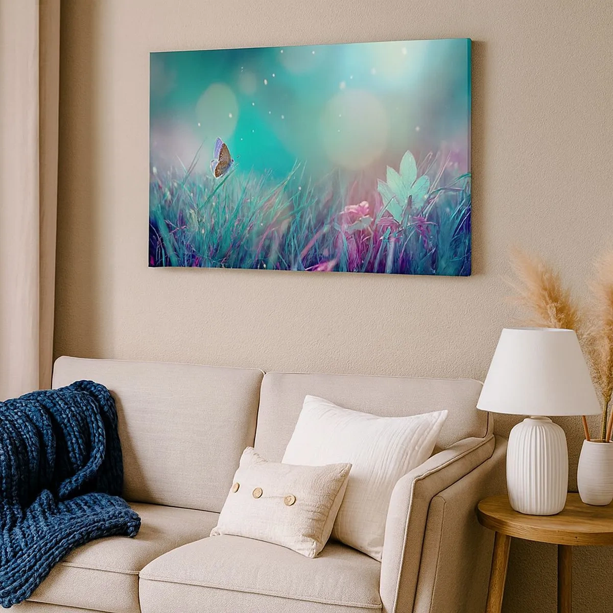 Quadro su tela - Stampe su Tela - Una farfalla sull'erba alla luce dei riflessi sfocati - 70x50cm - La vita segreta del prato - Decorazione murale moderna per soggiorno e camera da letto ARTTOR