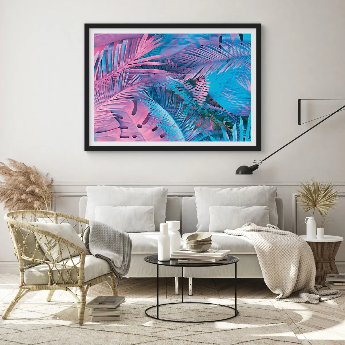 Poster in cornice nera - Foglie tropicali nelle tonalità del rosa e del blu - 70x50cm - Tropici in rosa e blu - Decorazione murale moderna per soggiorno e camera da letto ARTTOR