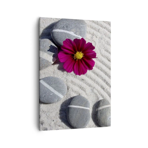 Quadro su tela - Stampe su Tela - Pietre e un fiore rosa sulla sabbia in stile zen - 50x70cm - Energia e pace nel cerchio magico della natura - Decorazione murale moderna per soggiorno e camera da letto ARTTOR