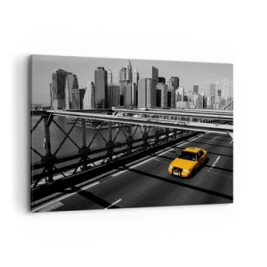 Quadro su tela - Stampe su Tela - Taxi giallo su un ponte con vista sullo skyline di New York - 120x80cm - Il colore della grande città - Decorazione murale moderna per soggiorno e camera da letto ARTTOR
