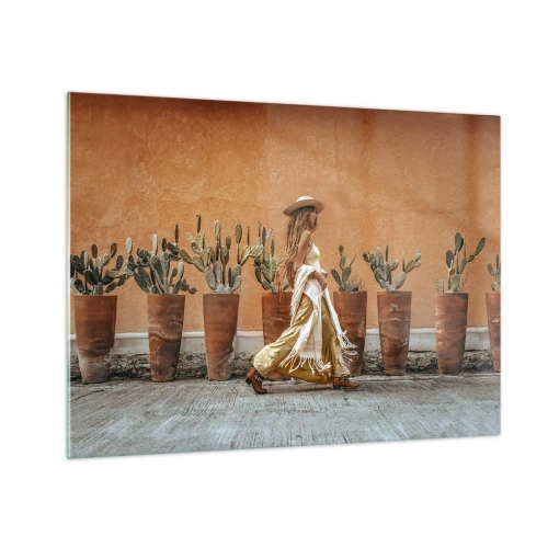 Quadro su vetro - Una donna in stile boho che cammina tra vasi di cactus. - 70x50cm - In stile hippy - Decorazione murale moderna per soggiorno e camera da letto ARTTOR