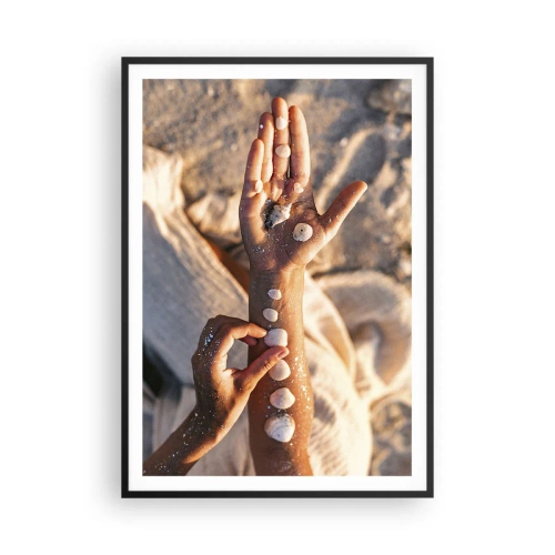 Poster in cornice nera - La bellezza a portata di mano - 70x100 cm