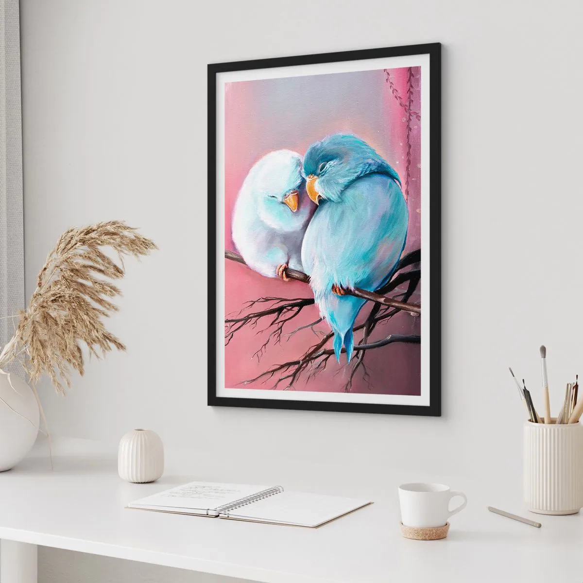 Poster in cornice nera - Due uccelli seduti su un ramo in un ambiente romantico - 50x70cm - Che cosa aggiungere? - Decorazione murale moderna per soggiorno e camera da letto ARTTOR