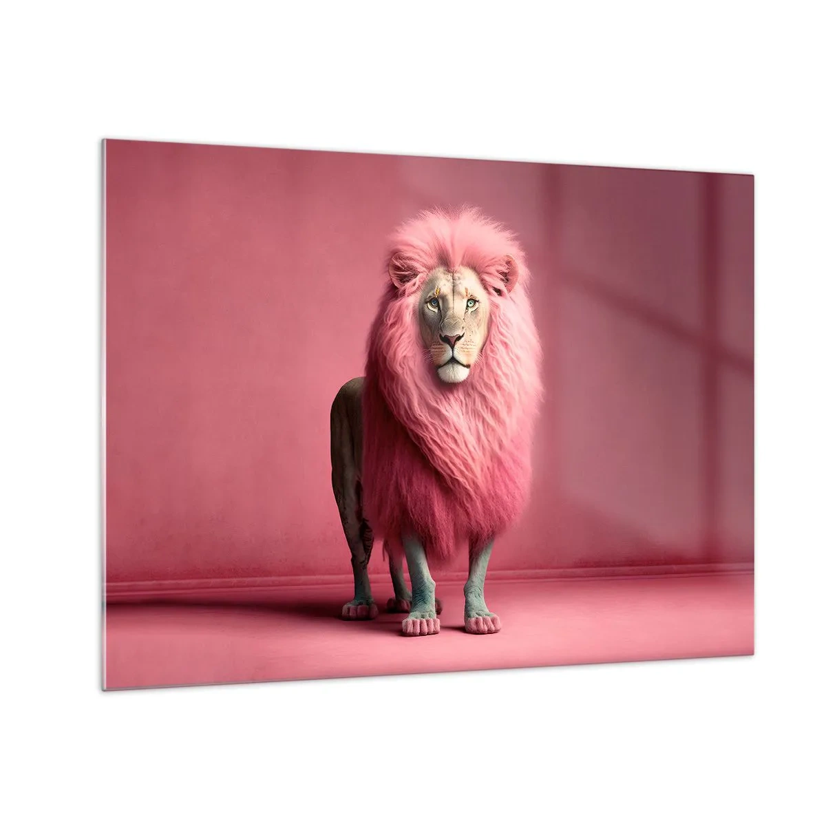 Quadro su vetro - Un leone con la criniera rosa contro una parete pastello - 70x50cm - E non mette più paura - Decorazione murale moderna per soggiorno e camera da letto ARTTOR
