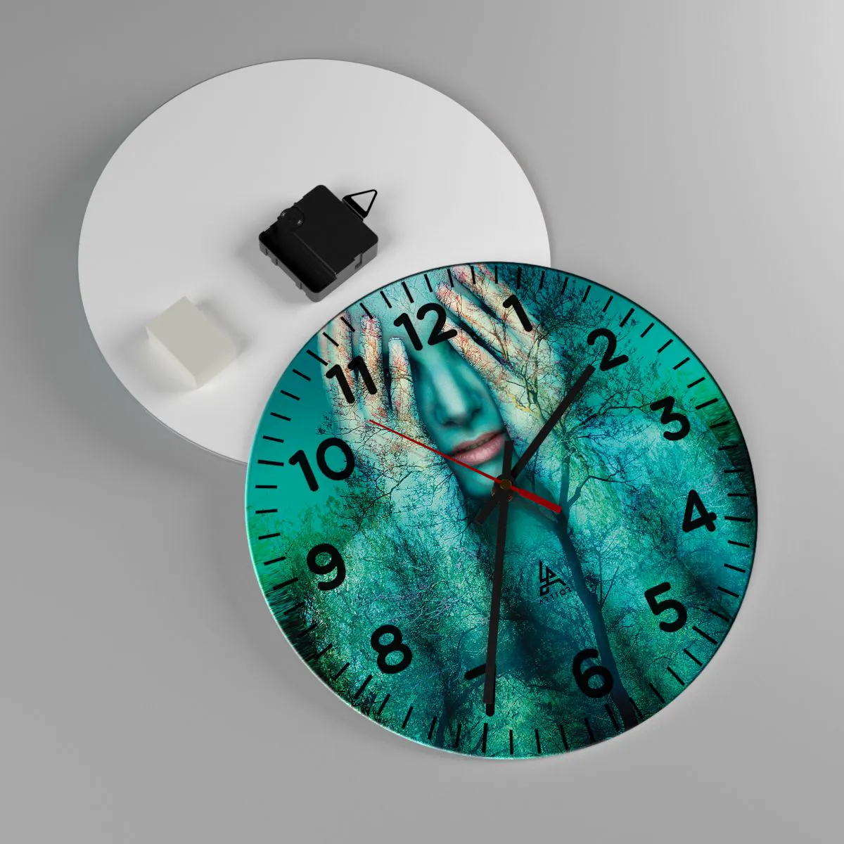 Orologio da parete Arttor - Immersa nel blu - Quadrante con numeri, Forma:  Cerchio - 30x30 cm - Astrazione, Donna, Natura