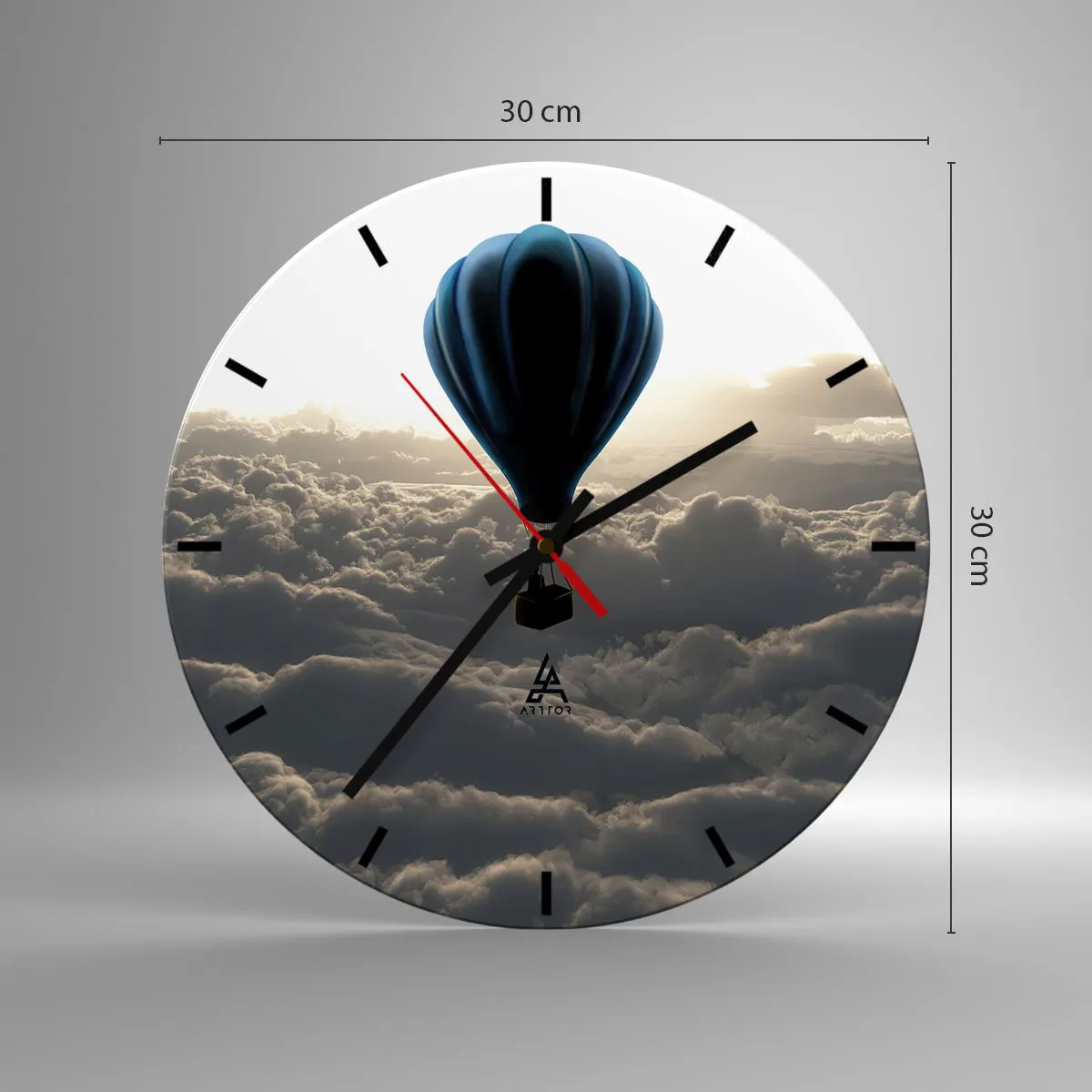 Orologio da parete Arttor - Viaggiatore sopra le nuvole - Quadrante con  trattini, Forma: Cerchio - 30x30 cm - Paesaggio, Volo In Mongolfiera, Viaggi