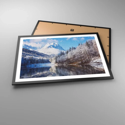 Poster in cornice nera - Il custode innevato - 70x50 cm